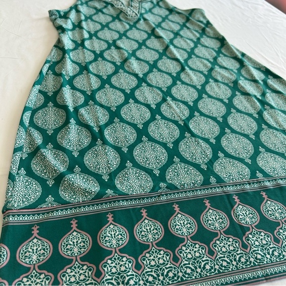 Magnolia Grace Green Halter Dress - Picture 3 of 9